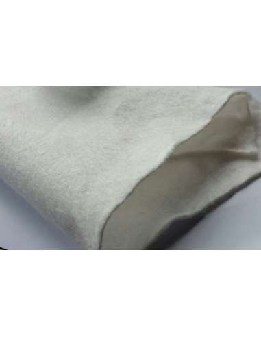 Amostra comercial HMPE resistente a cortes de feltro para roupas e proteções 210 gr / m2 - 20x25 cm.