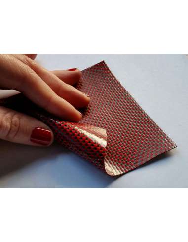 Muestra comercial lámina flexible de fibra de kevlar-carbono Tafetán (Color Negro y Rojo) - 50x50 mm.
