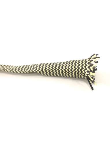 Amostra comercial de manga tubular trançada de fibra de kevlar-carbono - Ø 32 mm.