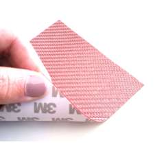 Lâmina flexível de fibra de vidro de amostra comercial 1K Sarja 2x2 (cor rosa) com adesivo 3M - 50x50 mm.