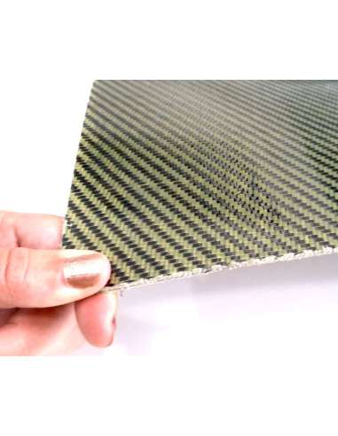 Placa de fibra de kevlar-carbono de um lado com resina epóxi - 1000 x 600 x 1 mm.