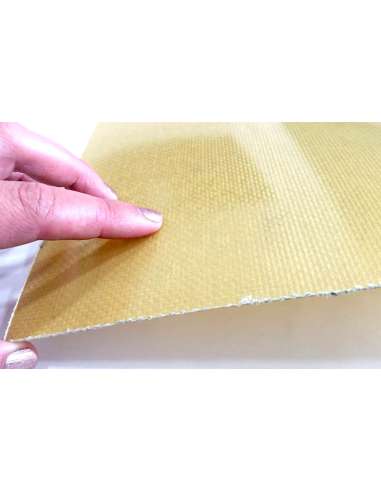 Placa de fibra de kevlar de um lado com resina epóxi - 1000 x 600 x 1 mm.